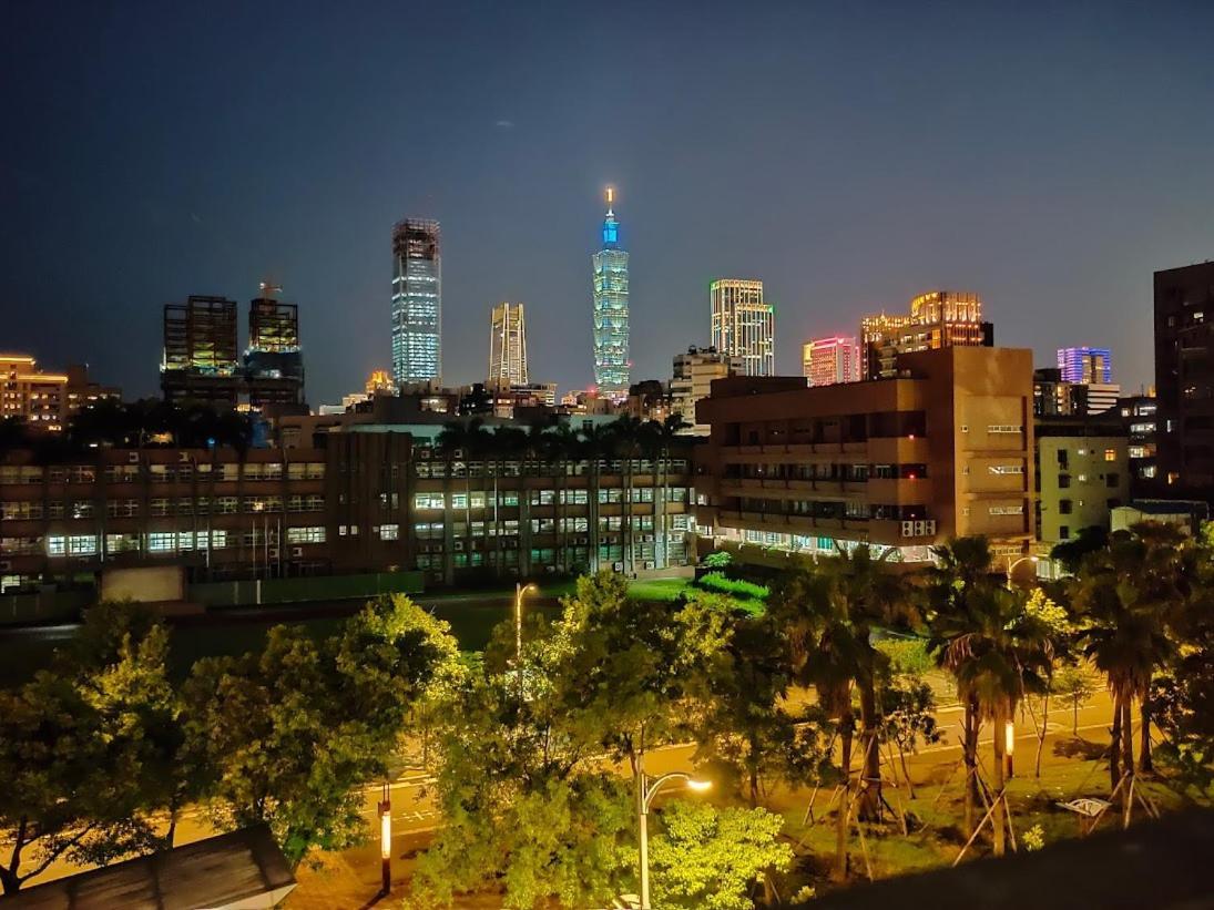 Showart Hotel Taipei Exterior photo